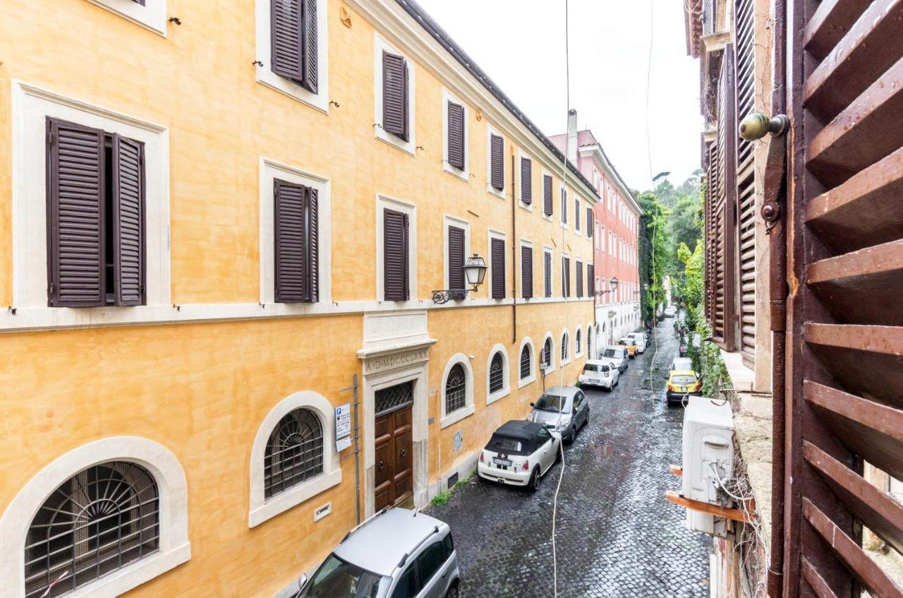Riari 59 Rome Trastevere - Rome Vacation M&D — Foto 1